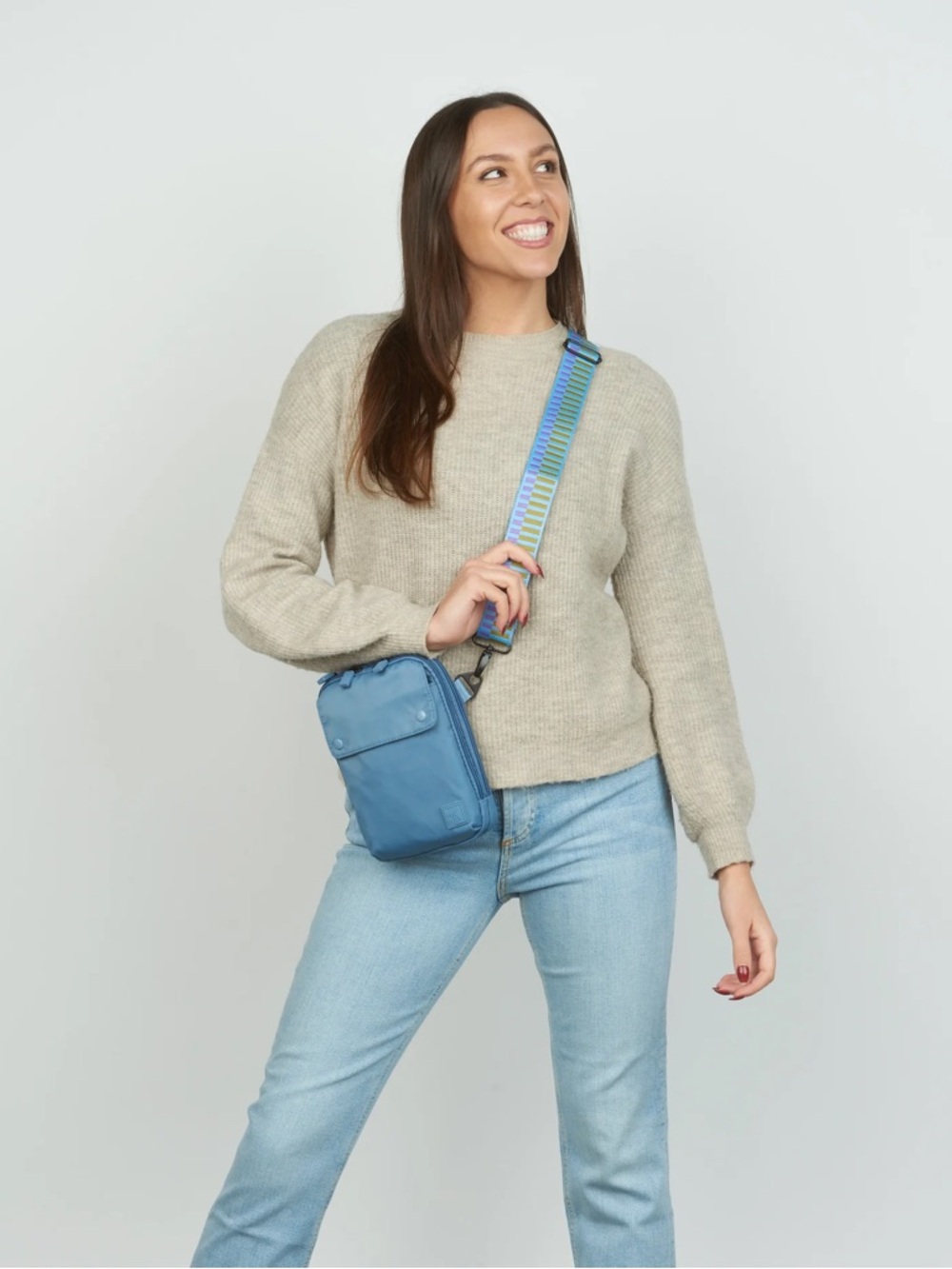 IHKWIP THE XL EVERYDAY ESSENTIALS
CROSSBODY WITH 2 STRAPS - FADED
INDIGO, NWT - Picture 2 of 9